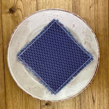 Charger l'image dans la galerie, Petites serviettes de table coloris variés par 6 ou par 12